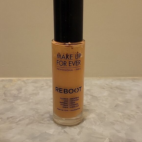 Make Up For Ever Reboot Active Care Foundation Y340 Apricot Used Discontinued - Picture 2 of 6